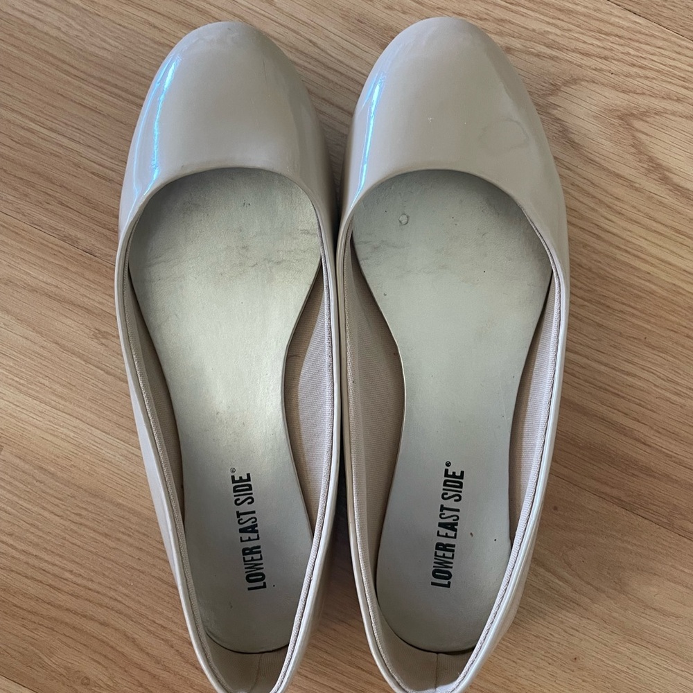 LOWER EAST SIDE Women's Nude Ballet Flats